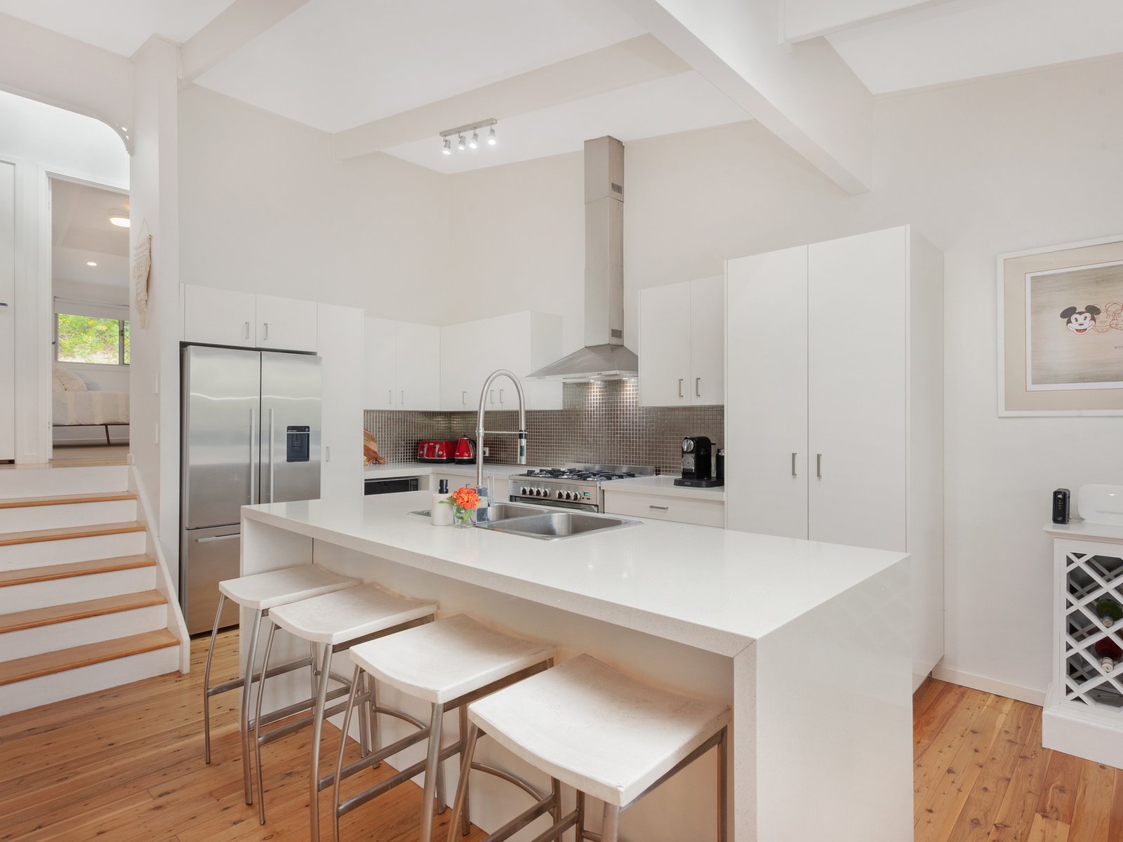 192 West Burleigh Road BURLEIGH HEADS 8