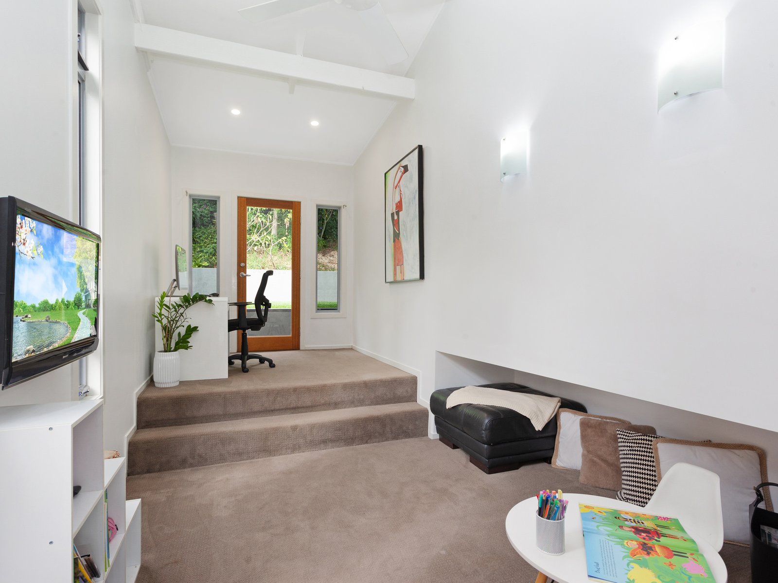 192 West Burleigh Road BURLEIGH HEADS 15