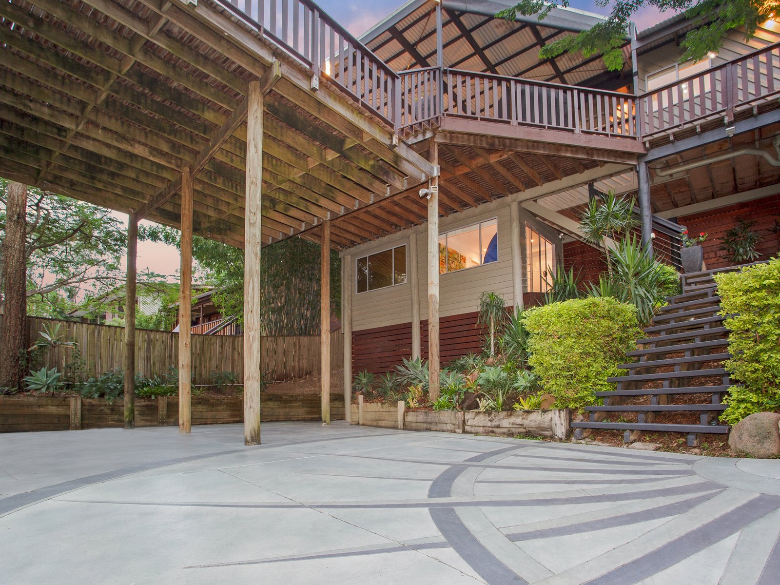 192 West Burleigh Road BURLEIGH HEADS 20