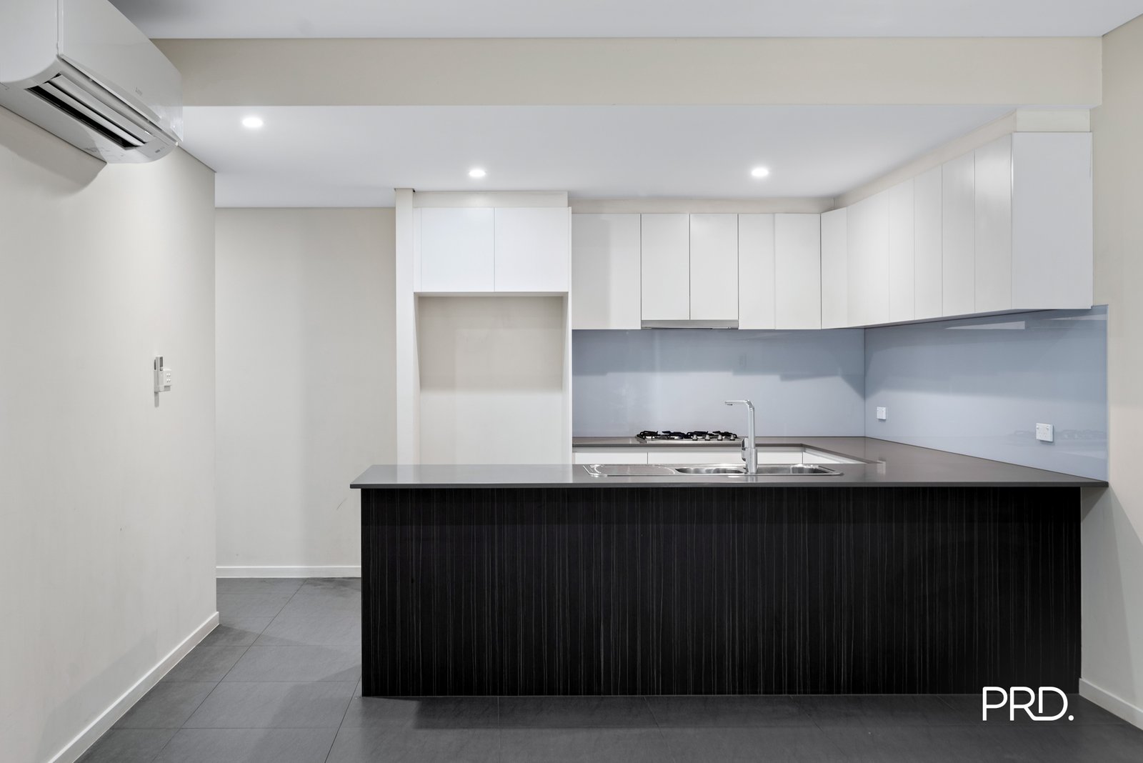 19/206-212 Great Western Highway KINGSWOOD 6