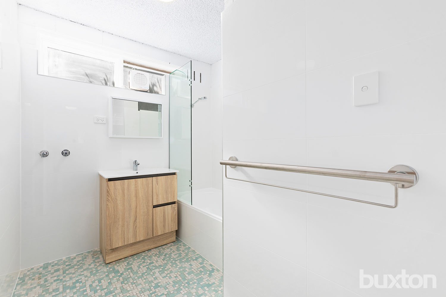 Gallery: 19/21 Roydon Street