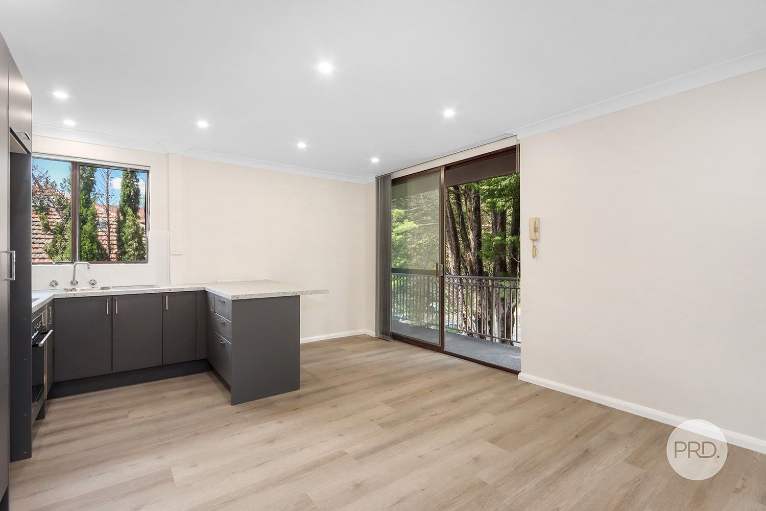 19/26-32 Oxford Street MORTDALE 1