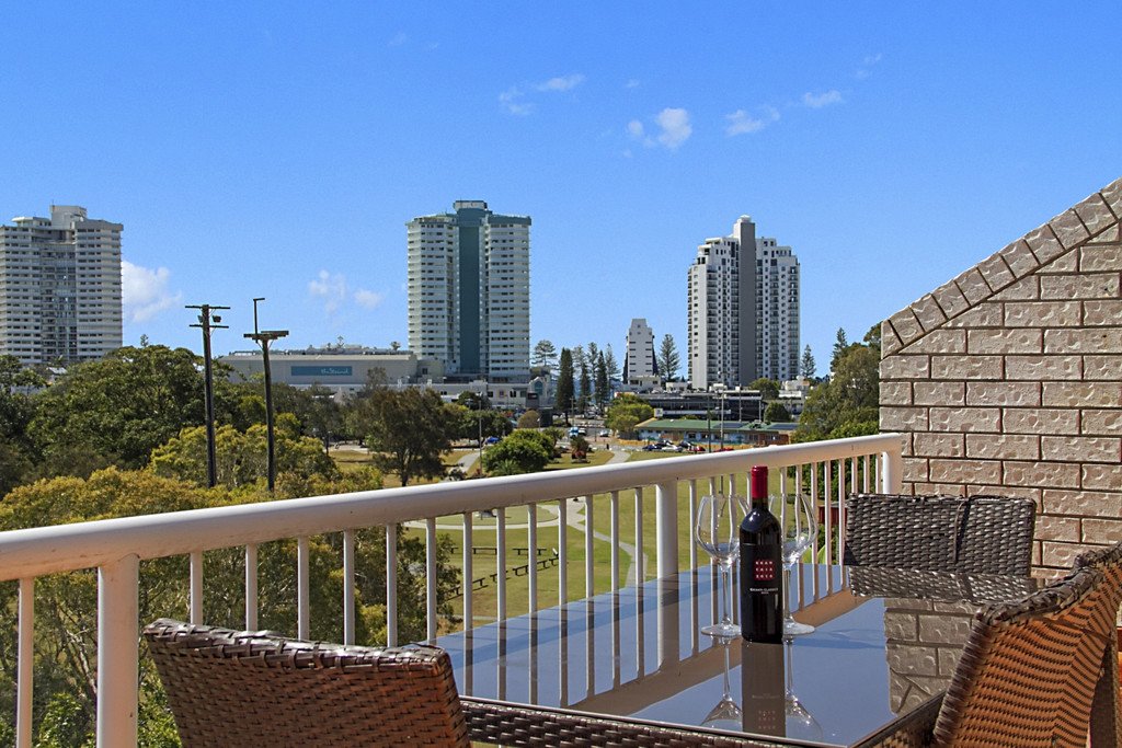 19/29 Dixon Street COOLANGATTA 2