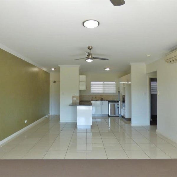 19/3 Deloraine Close CANNONVALE 3