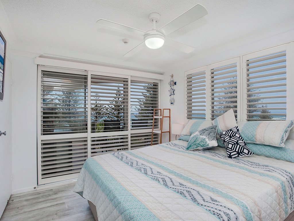 19/30 The Esplanade BURLEIGH HEADS 6