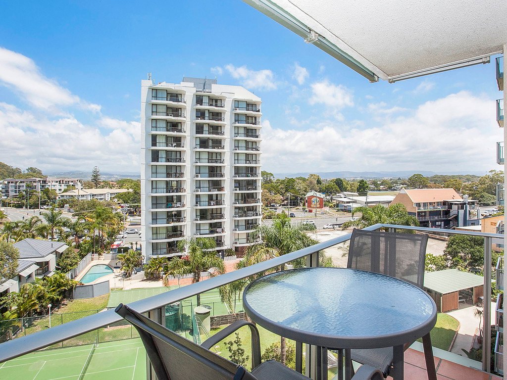 19/30 The Esplanade BURLEIGH HEADS 11