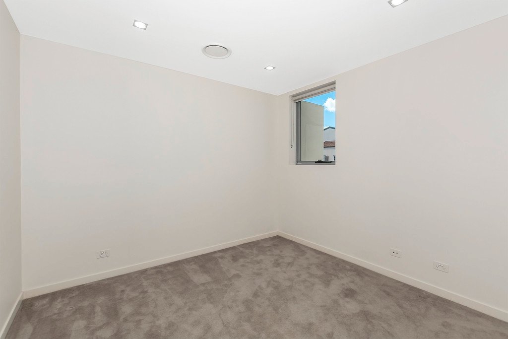 19/3046 Quay South Drive CARRARA 10
