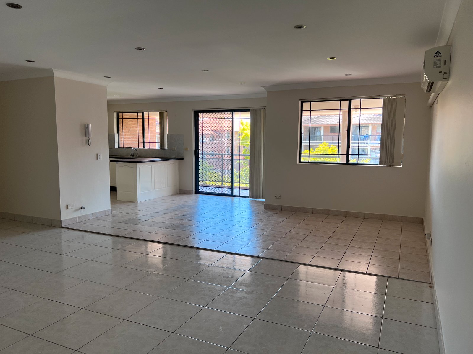 19/34 Weigand Avenue BANKSTOWN 4