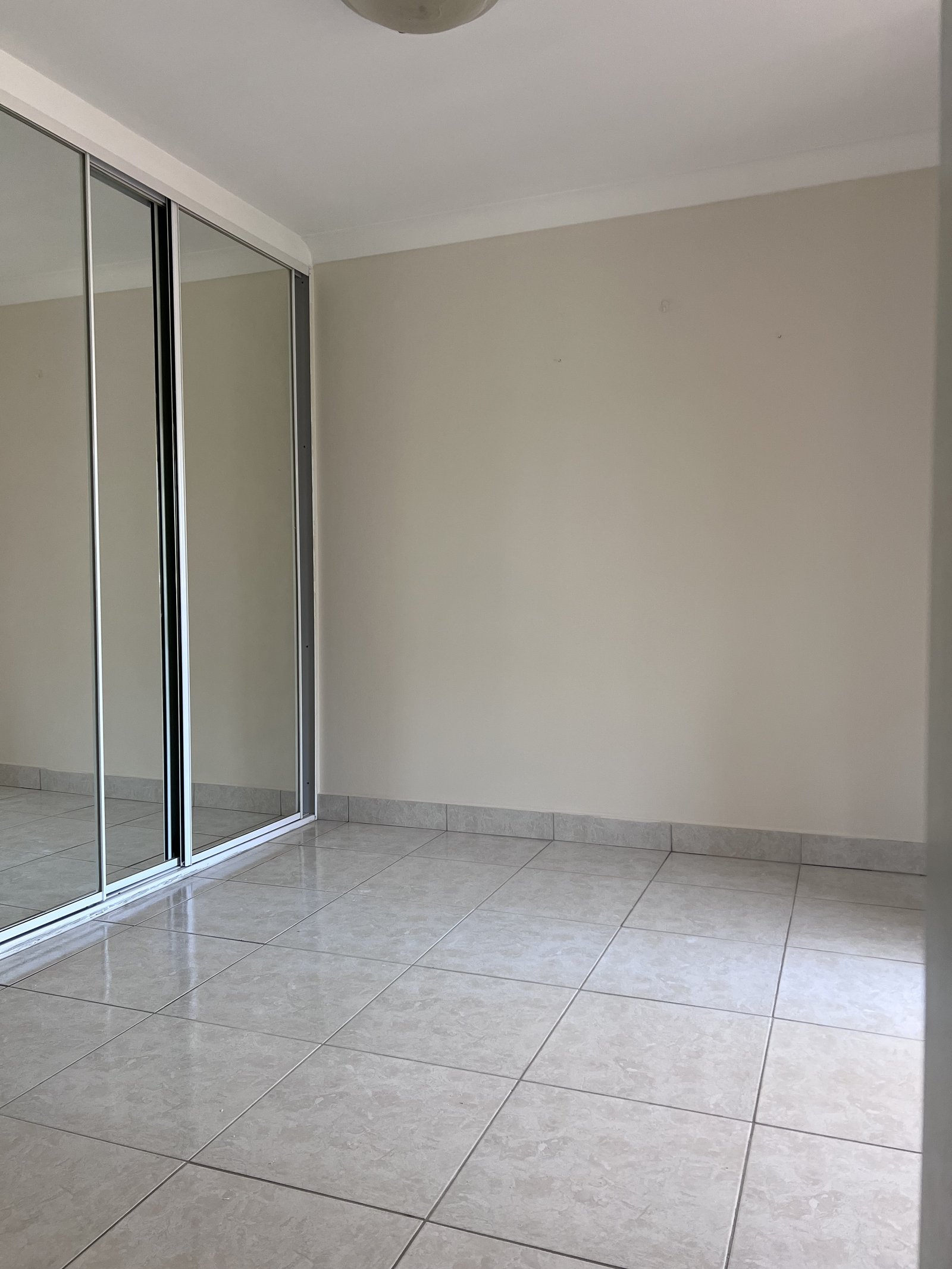 19/34 Weigand Avenue BANKSTOWN 7