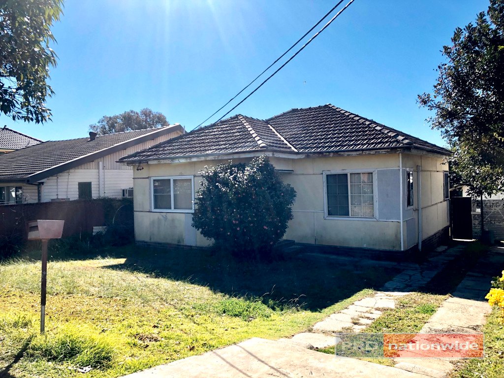 194 Marco Avenue PANANIA 1