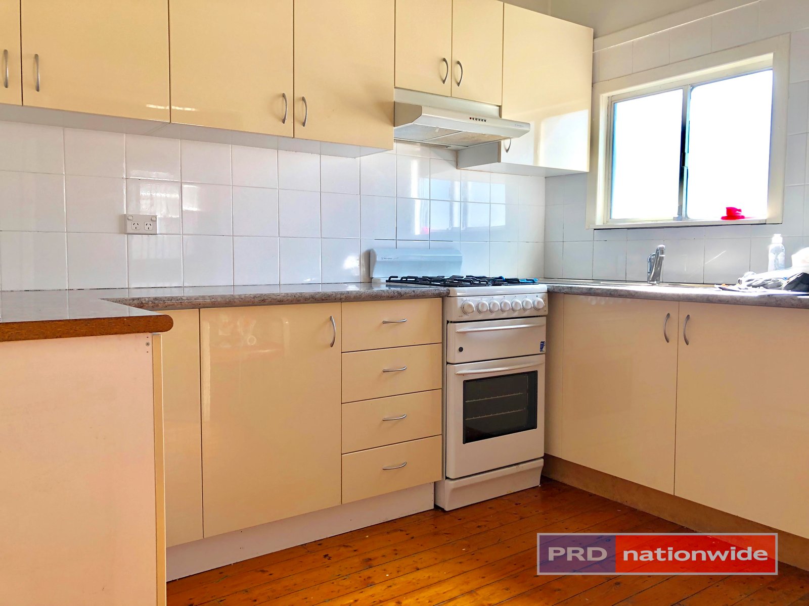 194 Marco Avenue PANANIA 2