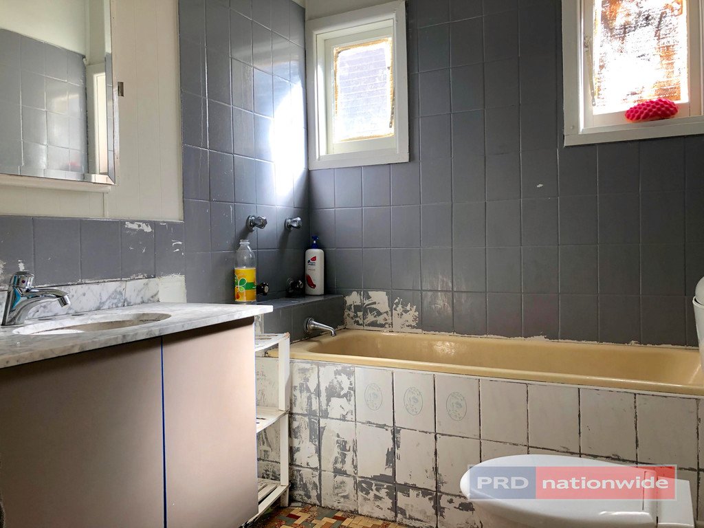 194 Marco Avenue PANANIA 5