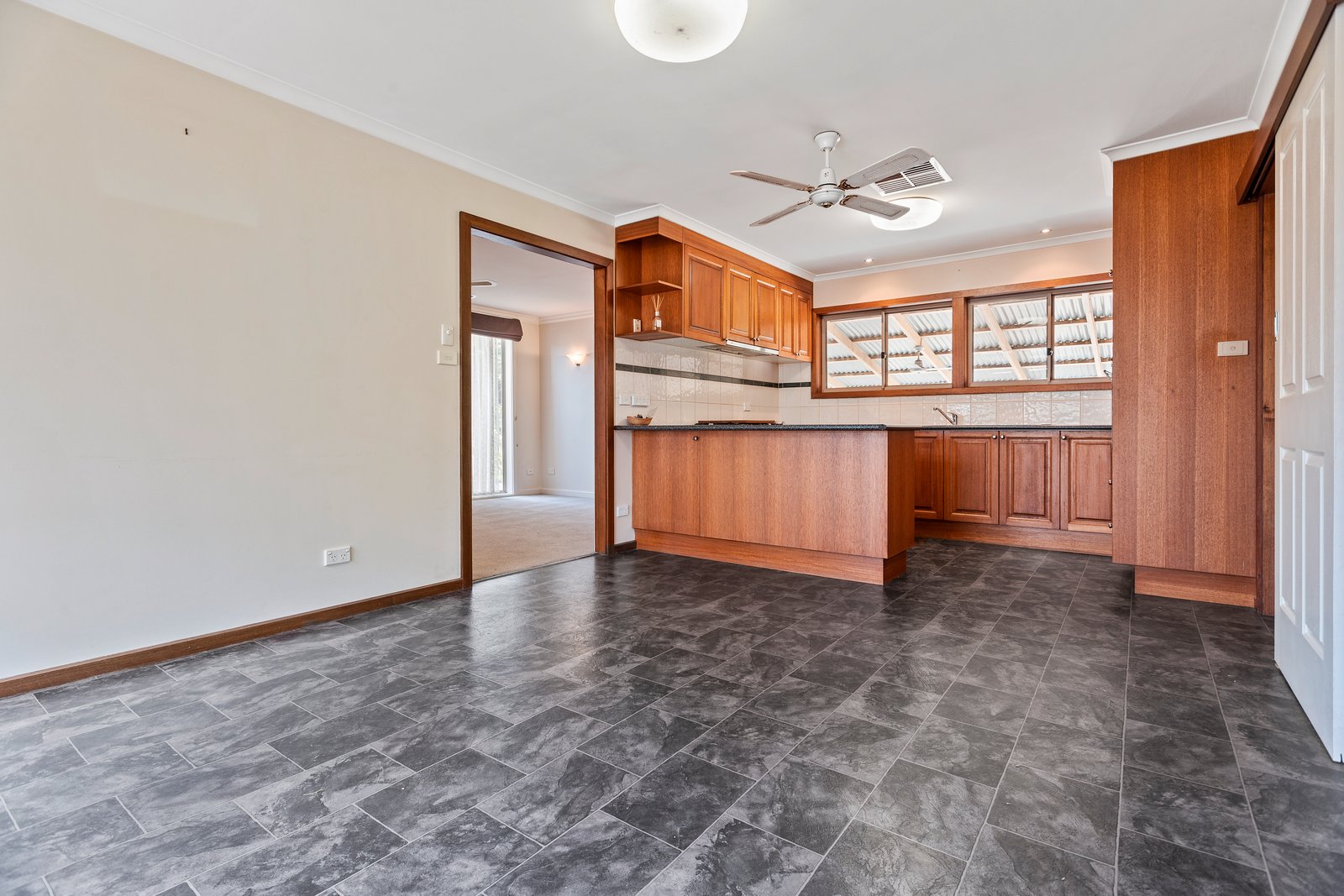 194 Marong Road WEST BENDIGO 5