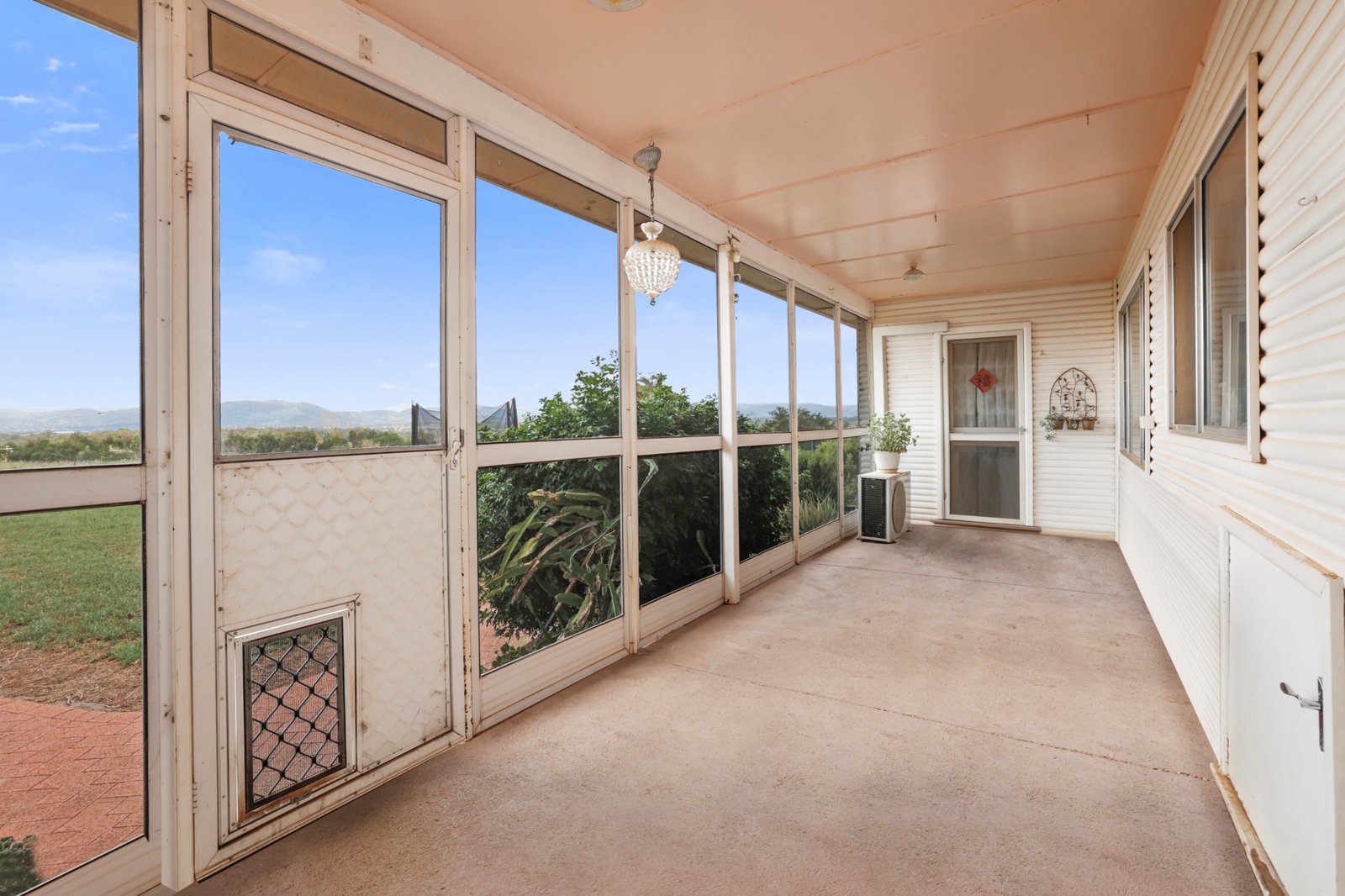 194 Meadows Lane TAMWORTH 22