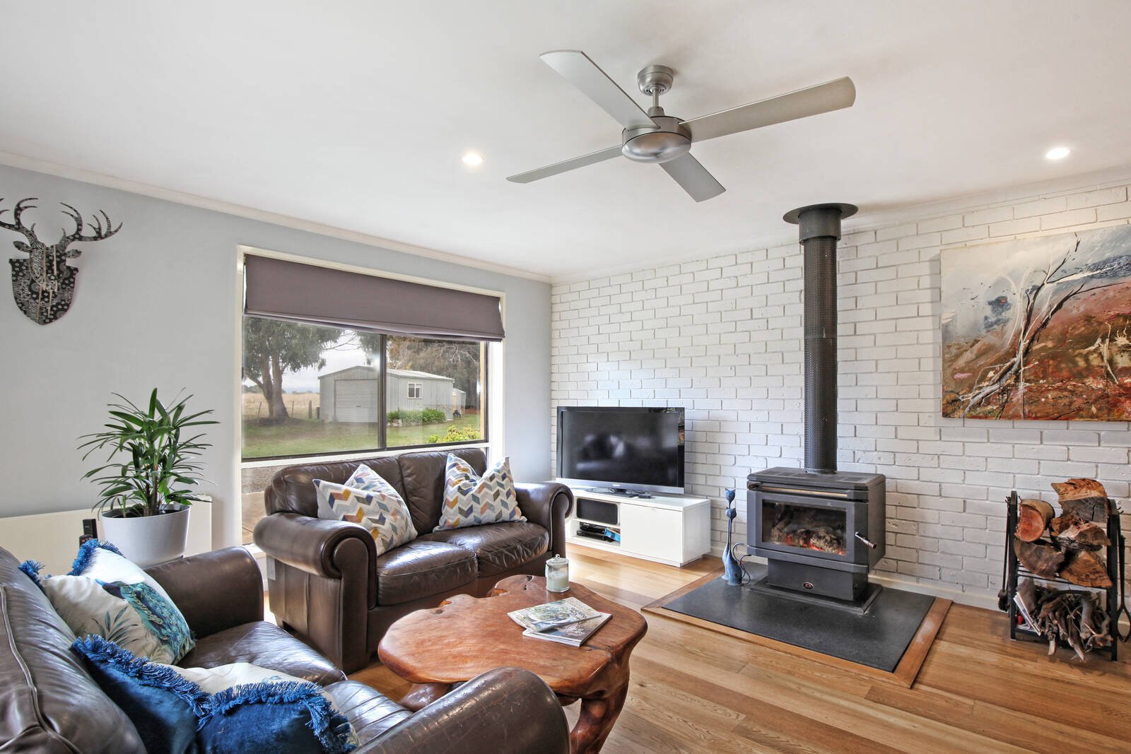 Real Estate and Property in 194 Northumberland Road, Kyneton, VIC