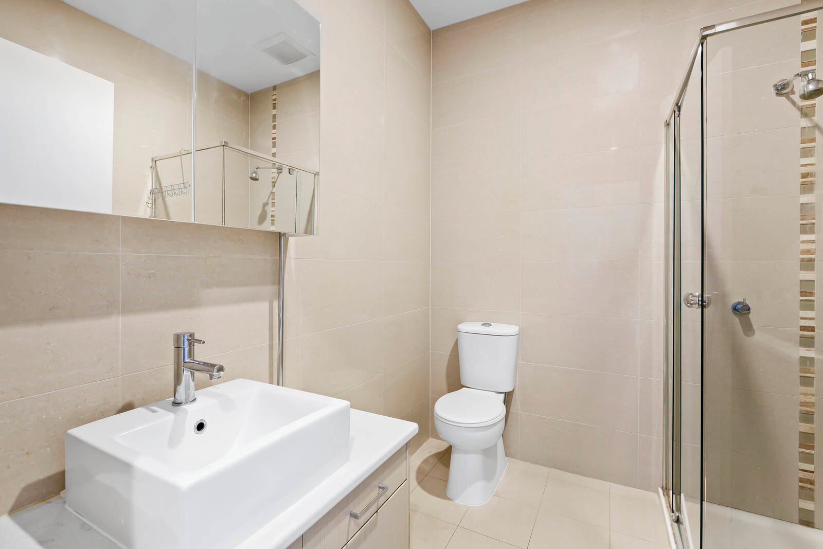 Real Estate and Property in 19/488 Neerim Road, Murrumbeena, VIC