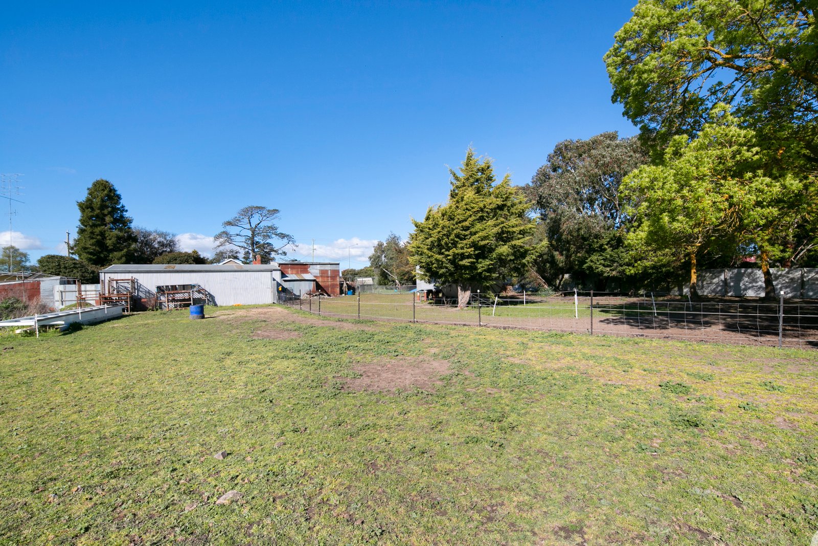 195-197 Howe Street MINERS REST 9