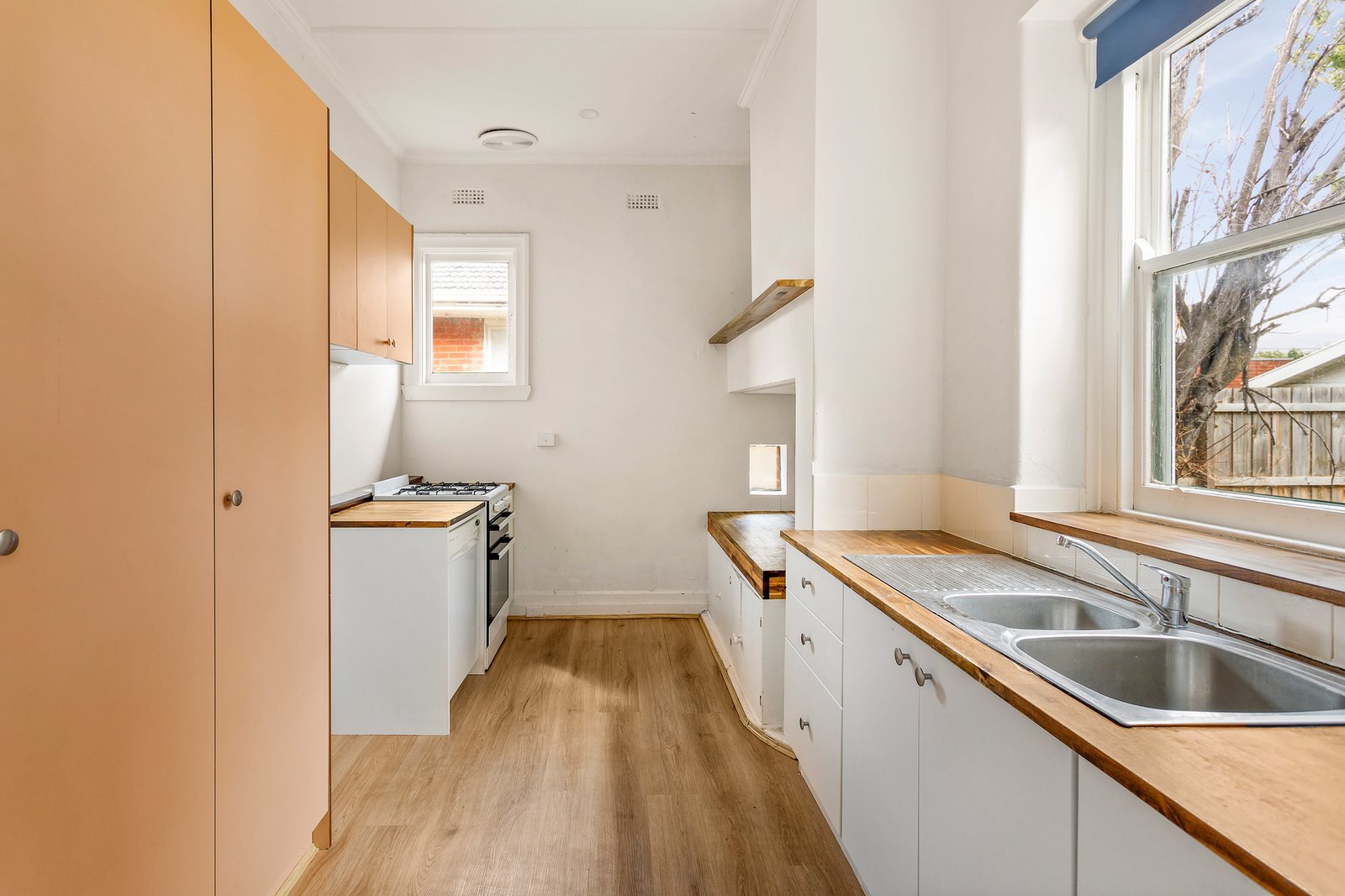 Real Estate and Property in 195 Bambra Road, Caulfield South, VIC