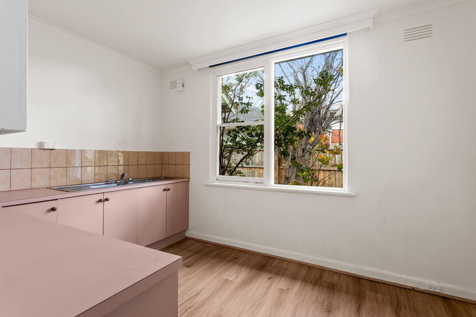 Real Estate and Property in 195 Bambra Road, Caulfield South, VIC