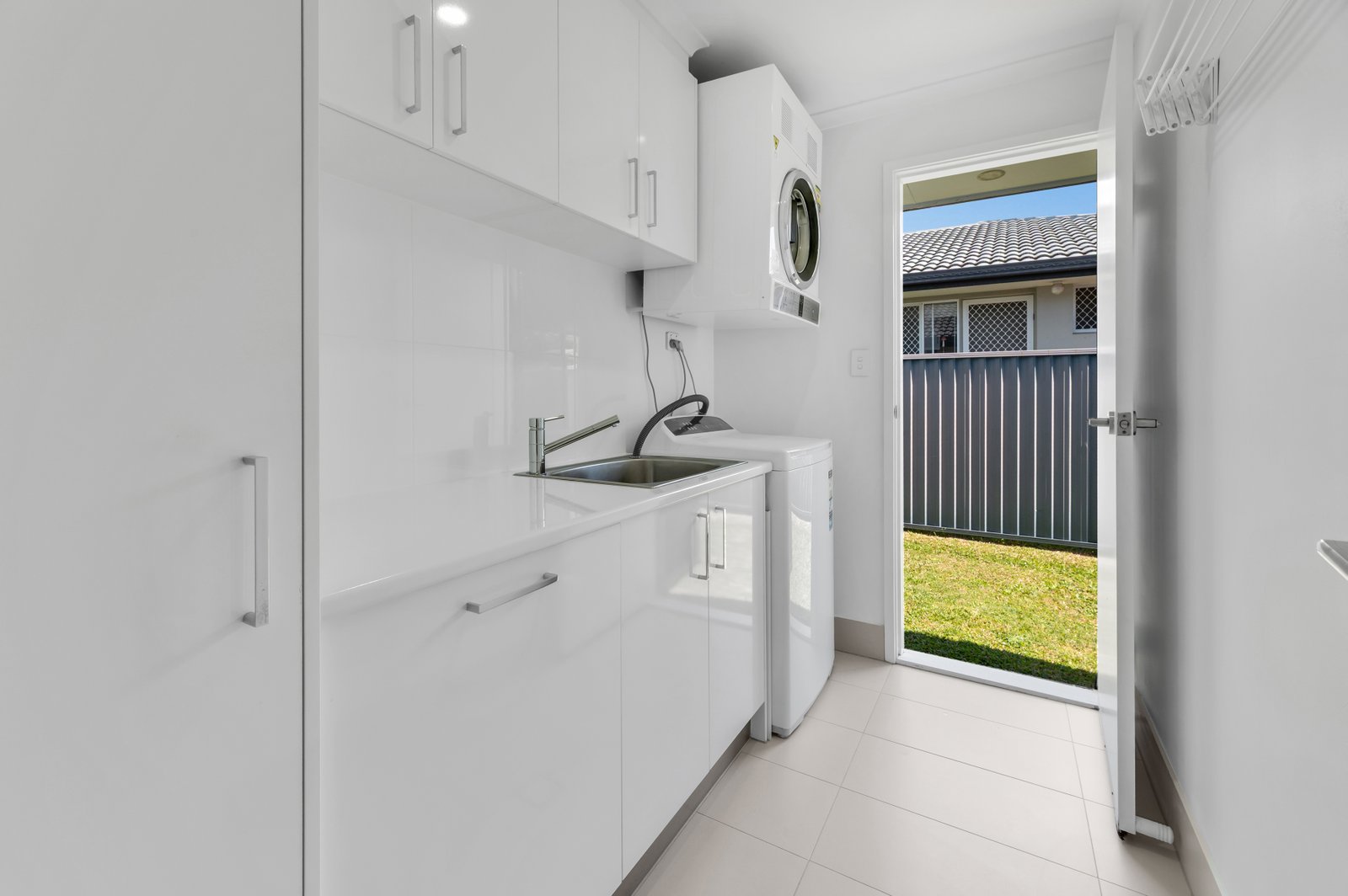 195 Cotlew Street ASHMORE 19