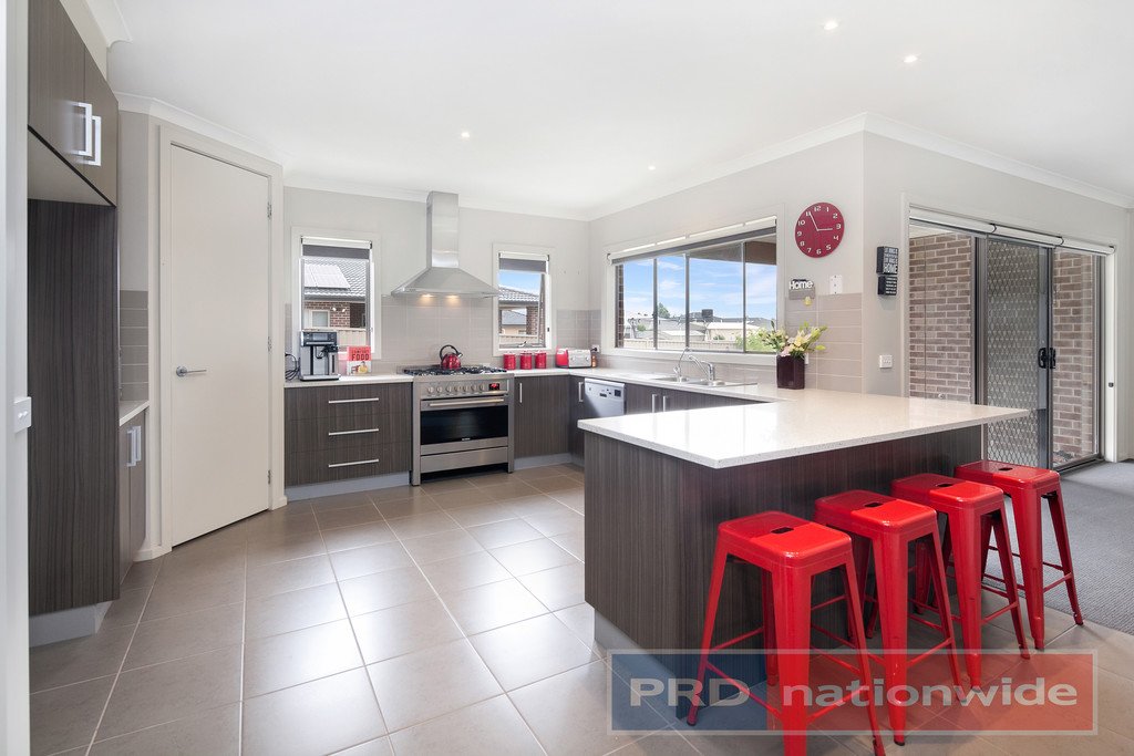 195 Cuthberts Road ALFREDTON 3