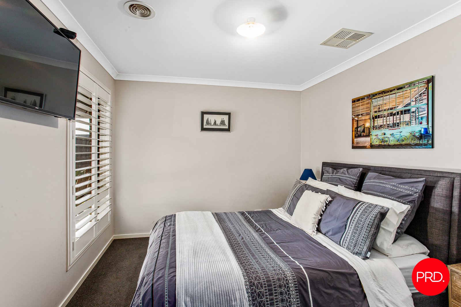 195 Jobs Gully Road EAGLEHAWK 15