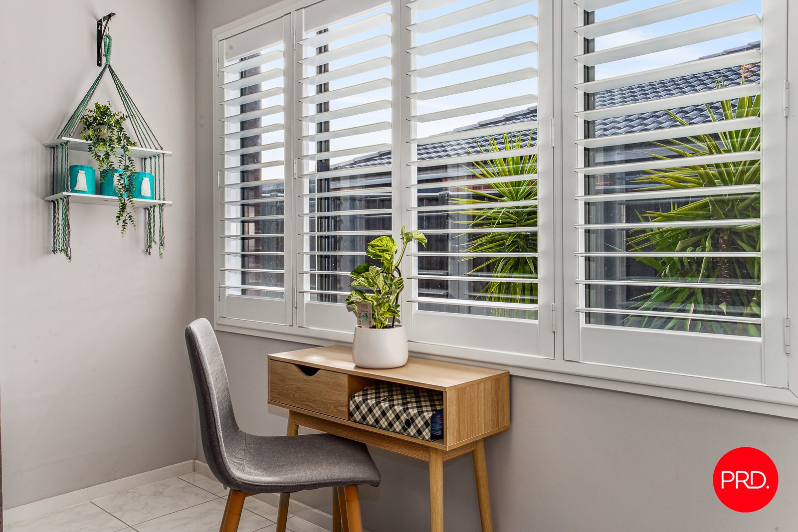 195 Jobs Gully Road EAGLEHAWK 19