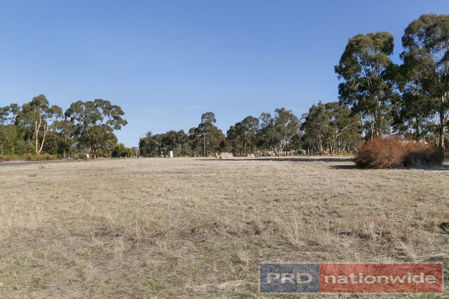 195 McDonalds Road CLUNES 1