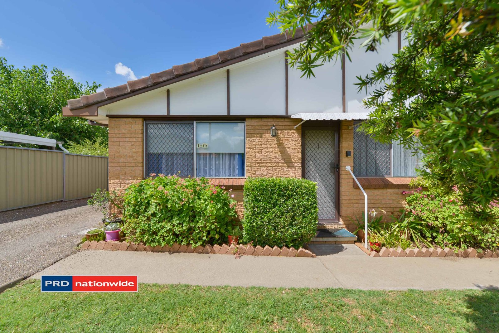 1/95 Piper Street TAMWORTH 17
