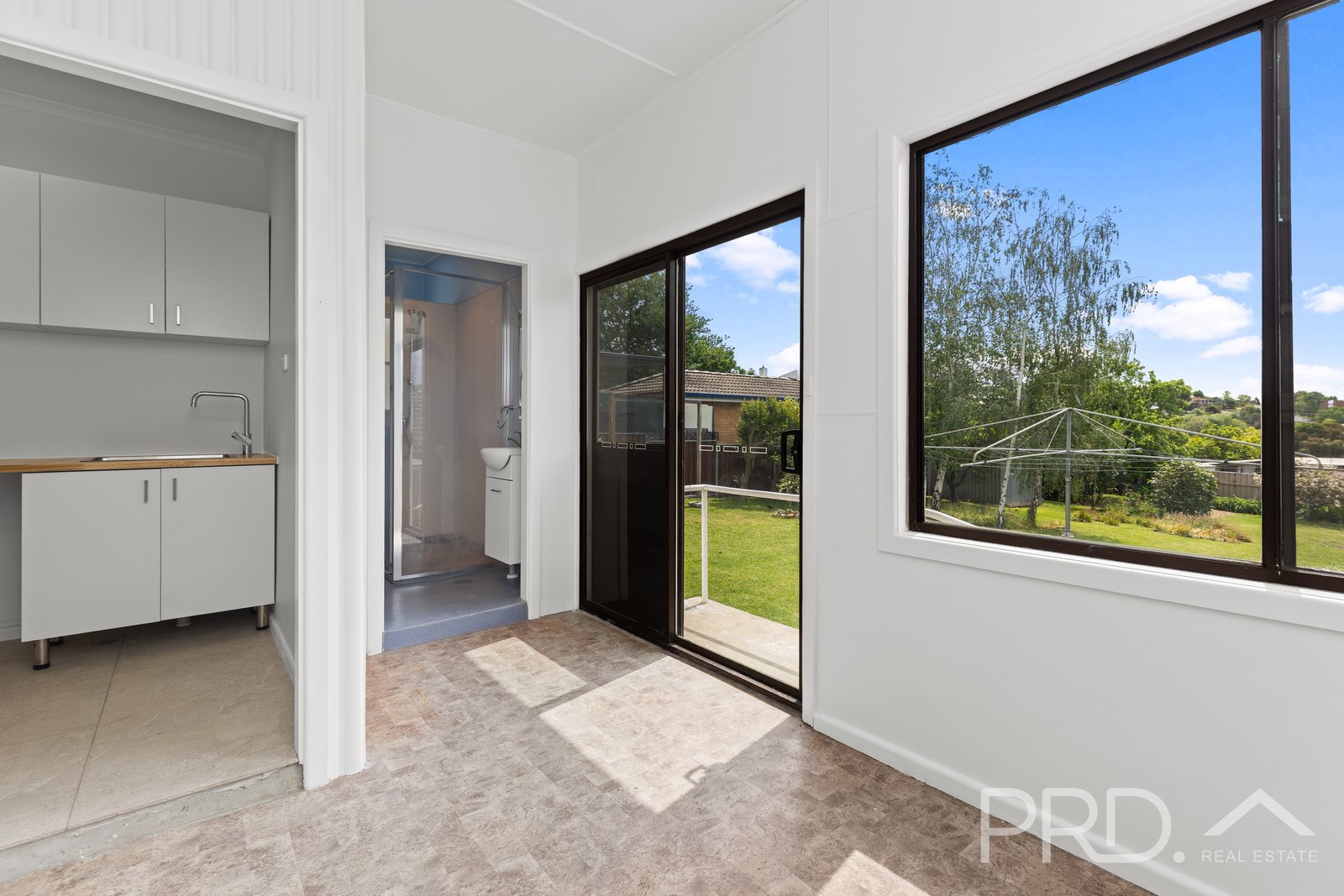 195 Wynyard Street TUMUT 18