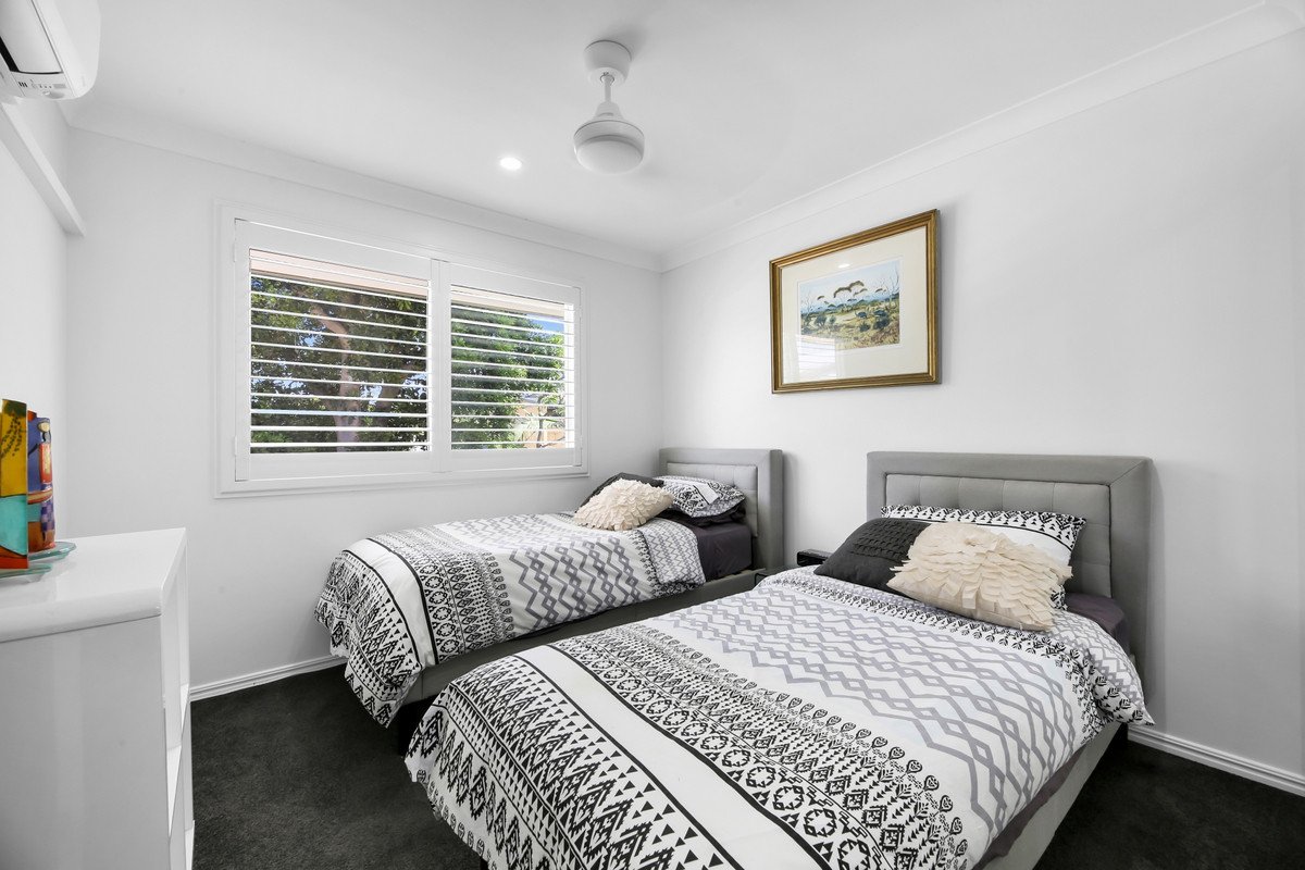 195/215 Cottesloe Drive Mermaid Waters 12