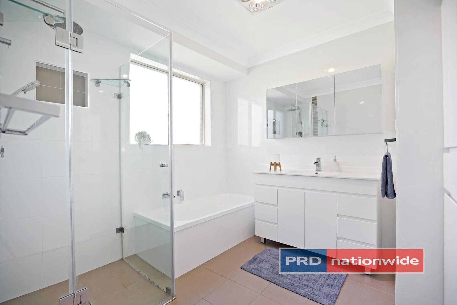 19/5A Edith Street KINGSWOOD 3
