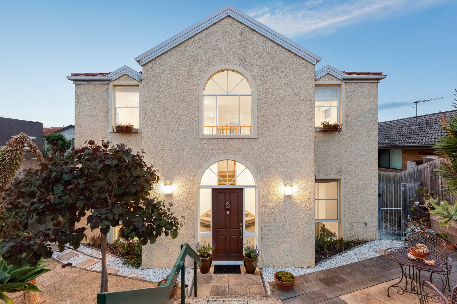 Gallery: 195B Nepean Highway