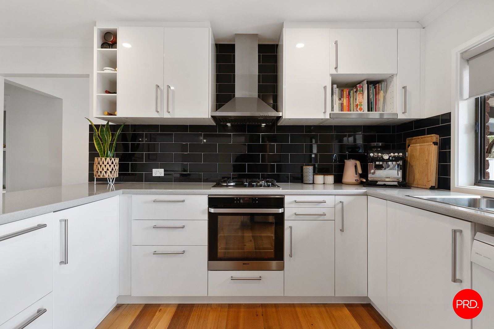 196 Aspinall Street KANGAROO FLAT 6