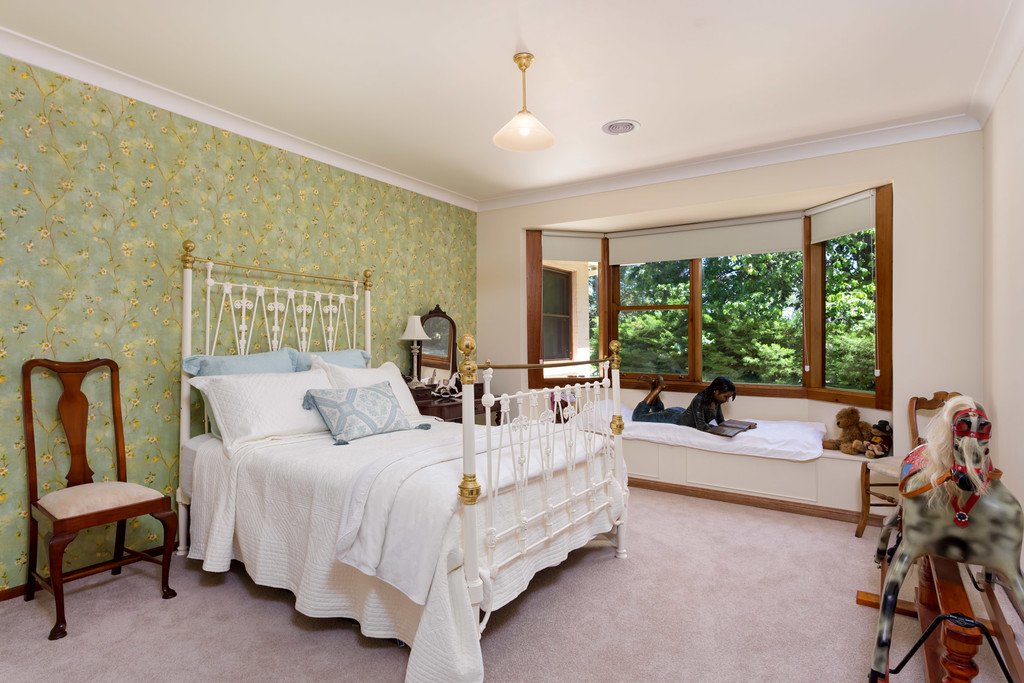 196 Dukes Road LAKE ALBERT 6