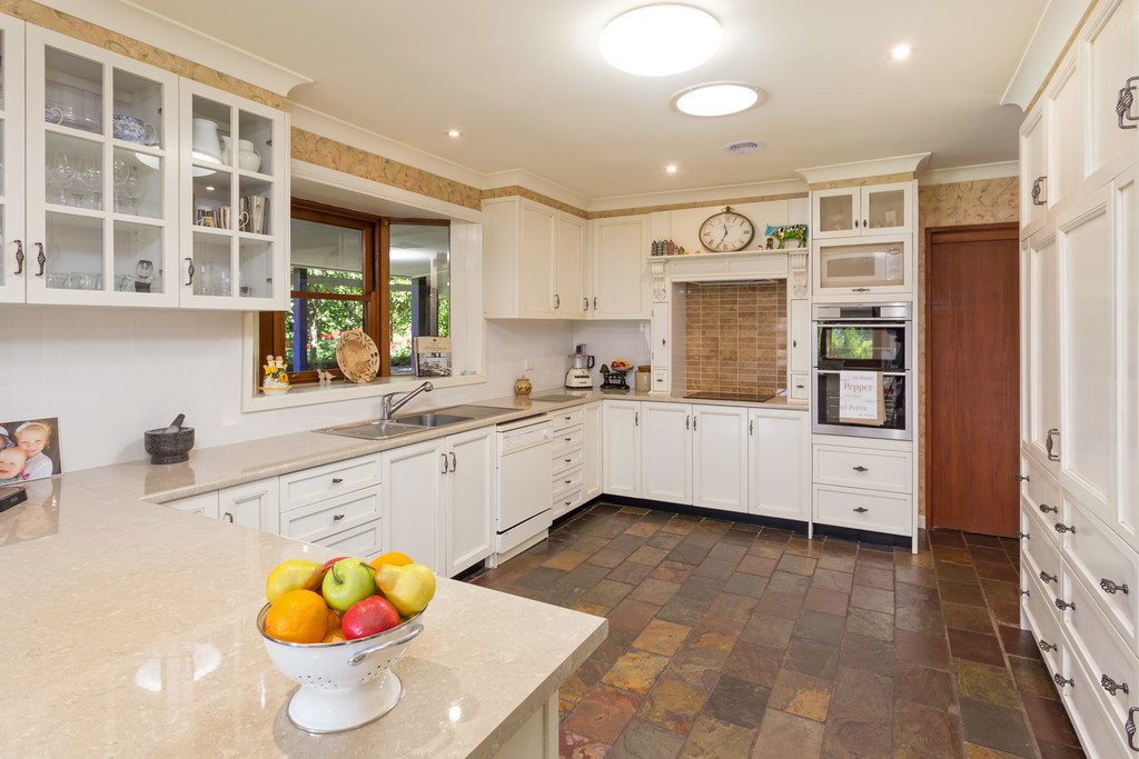 196 Dukes Road LAKE ALBERT 14