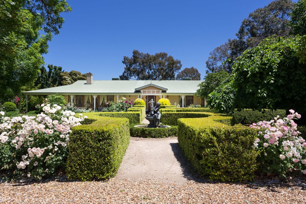 196 Dukes Road LAKE ALBERT 15