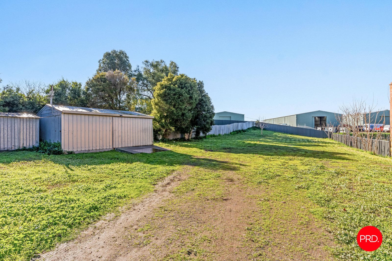 196 Eaglehawk Road LONG GULLY 11