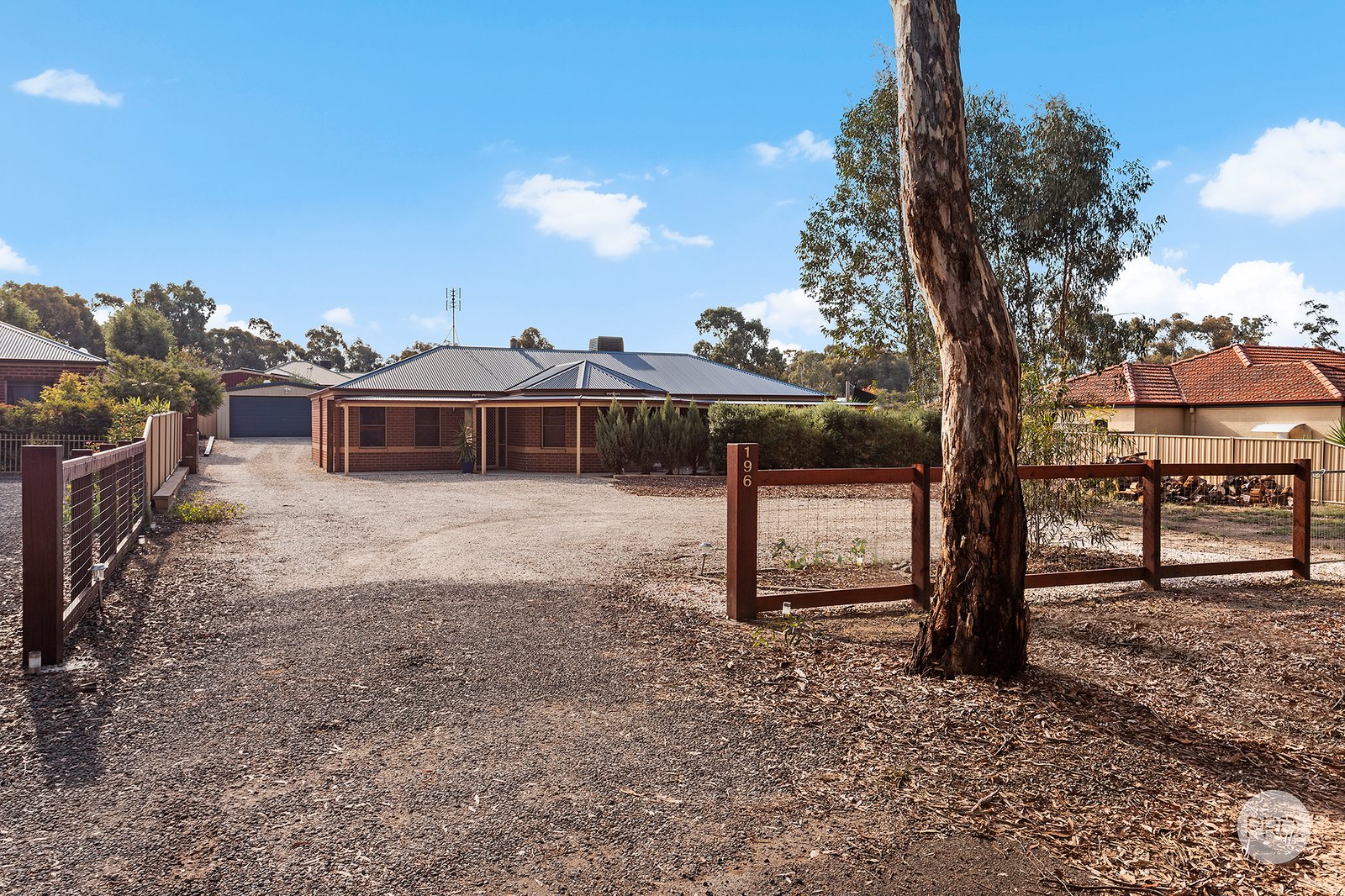 196 Edwards Road MAIDEN GULLY 1