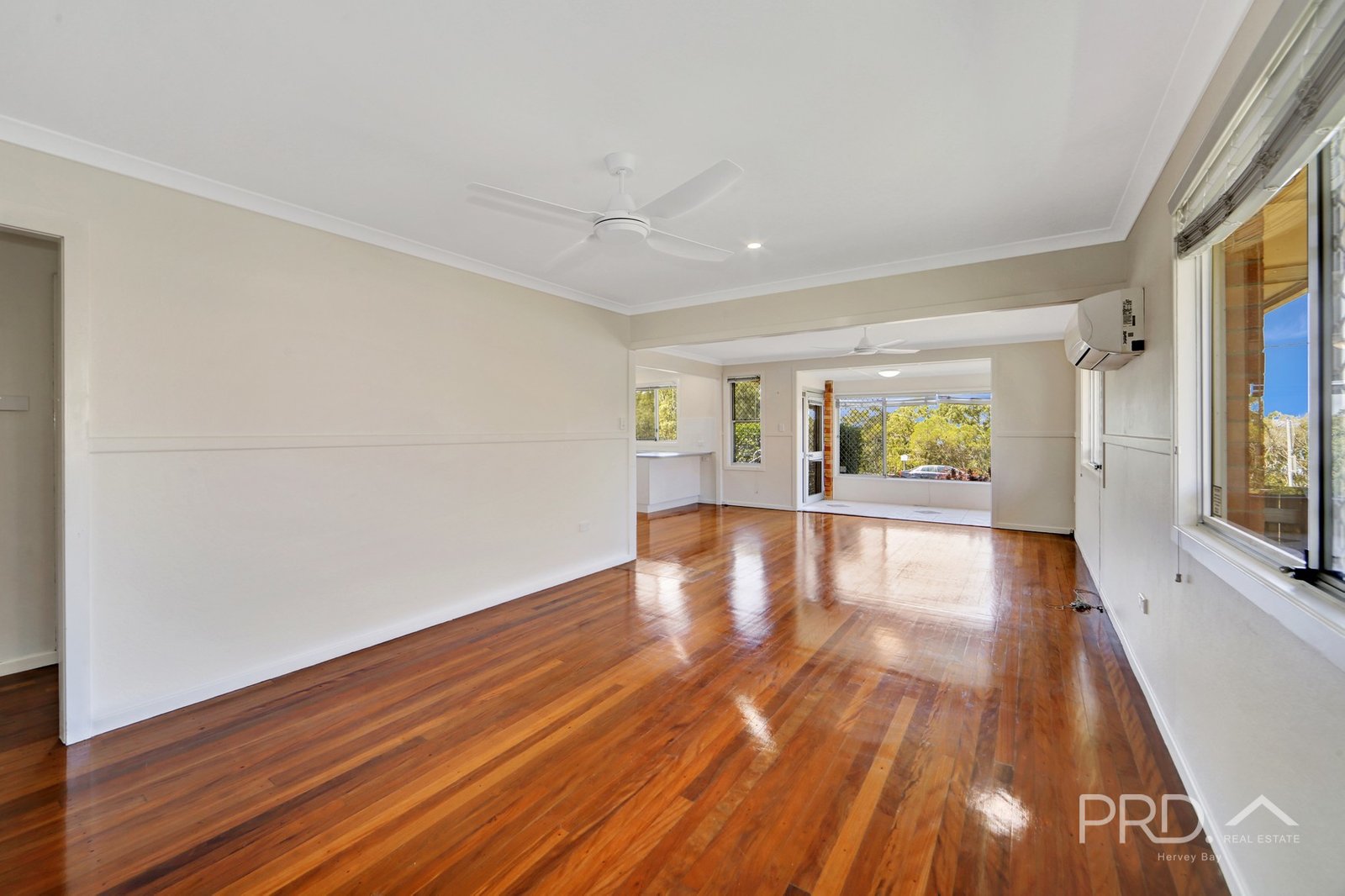 196 Esplanade  POINT VERNON 9