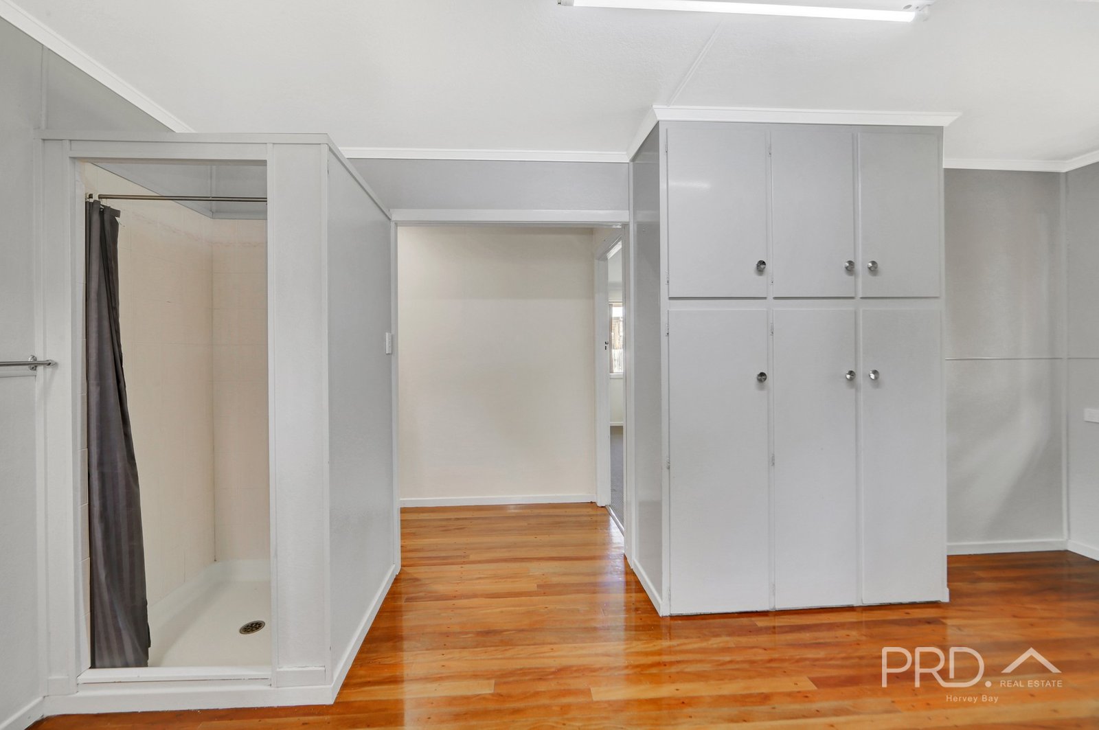 196 Esplanade  POINT VERNON 14