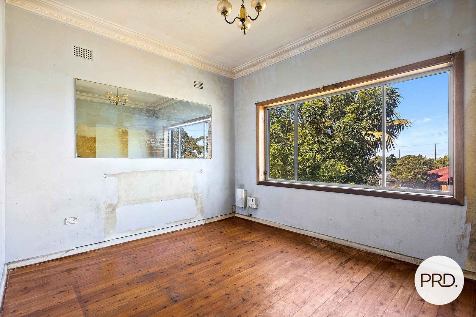 196 Gladstone Avenue CONISTON 3