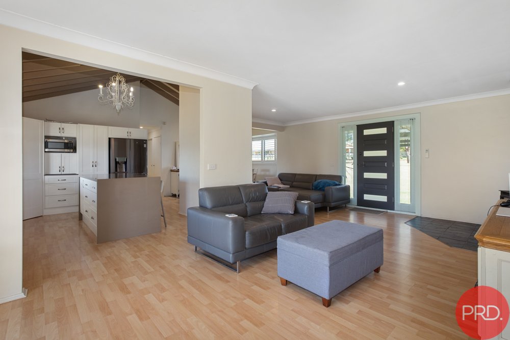 196 Gullivers Lane LOUTH PARK 18