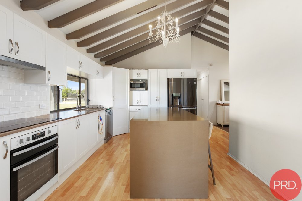 196 Gullivers Lane LOUTH PARK 19