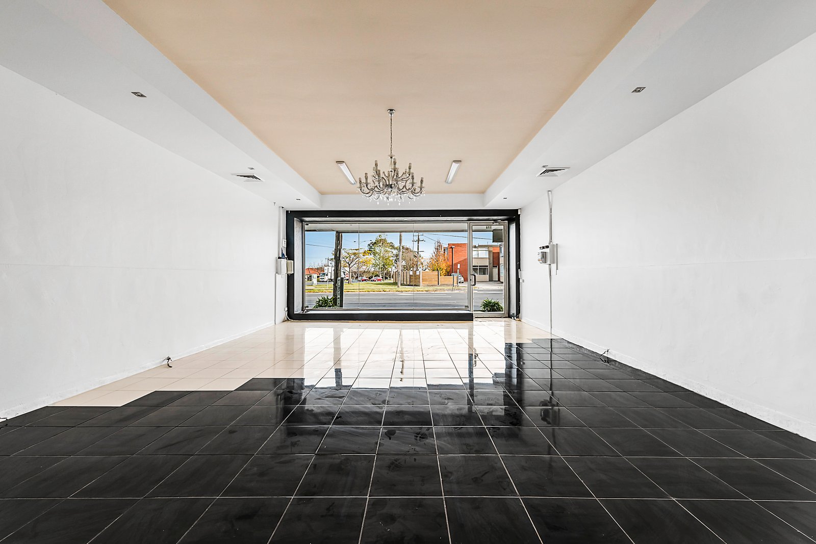 Gallery: 196 Huntingdale Road