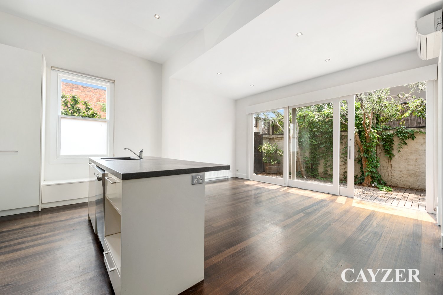 Gallery: 196 Napier Street