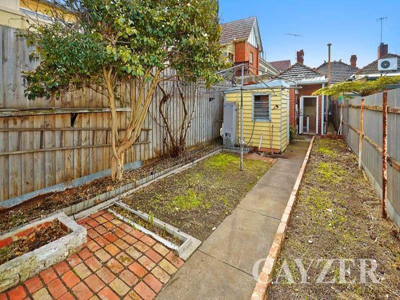 Gallery: 196 Page Street