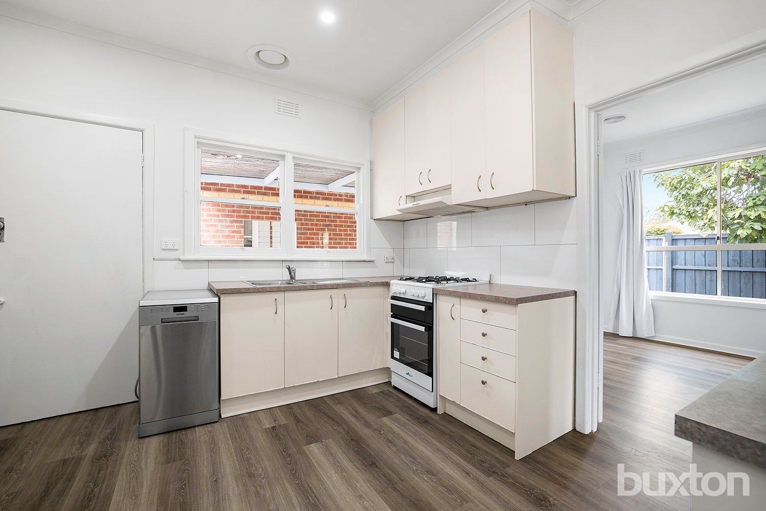 Gallery: 196 Warrigal Road