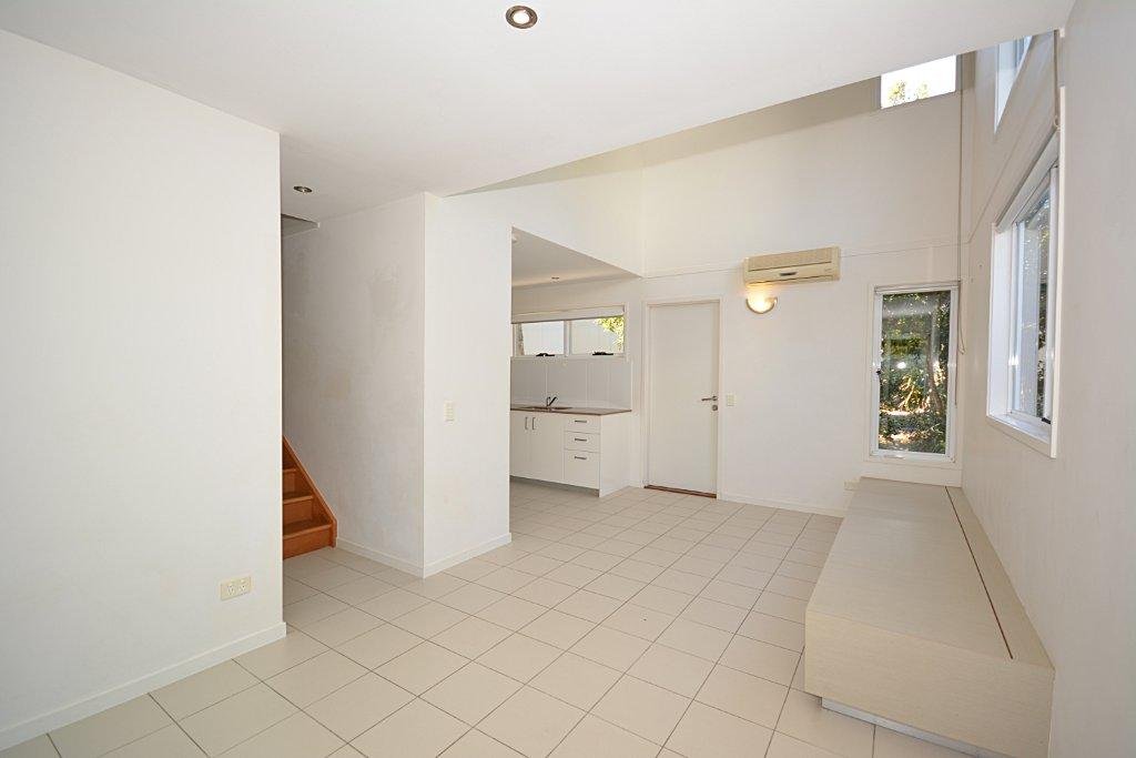 19/603-615 Casuarina Way CASUARINA 1