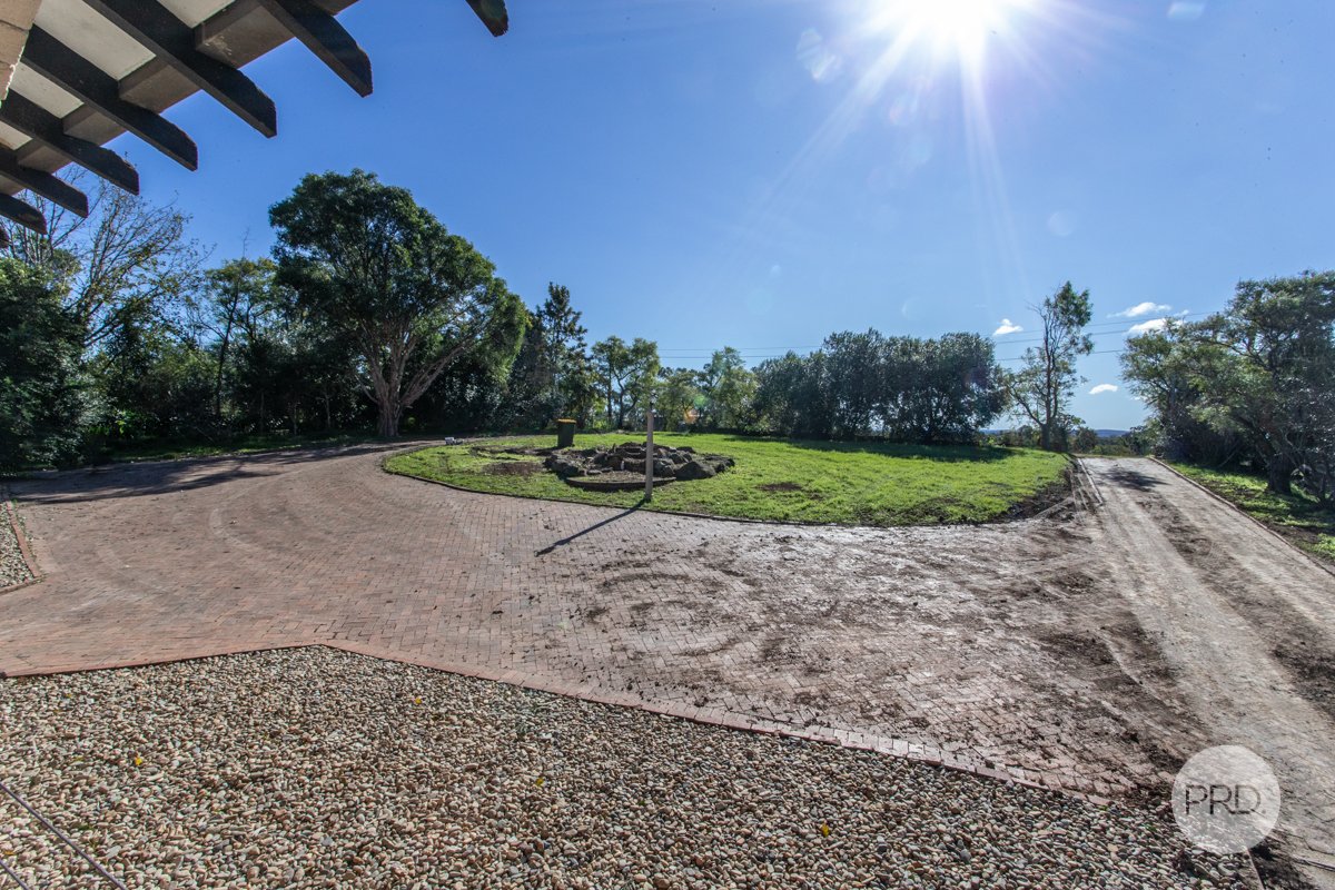 1964 Silverdale Road SILVERDALE 4